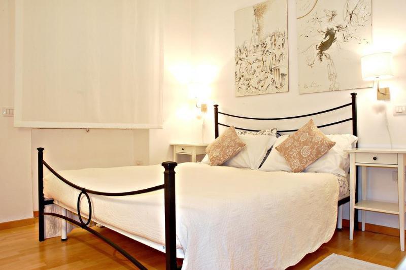 Pley Boutique Del Centro Hotel Cagliari Ngoại thất bức ảnh