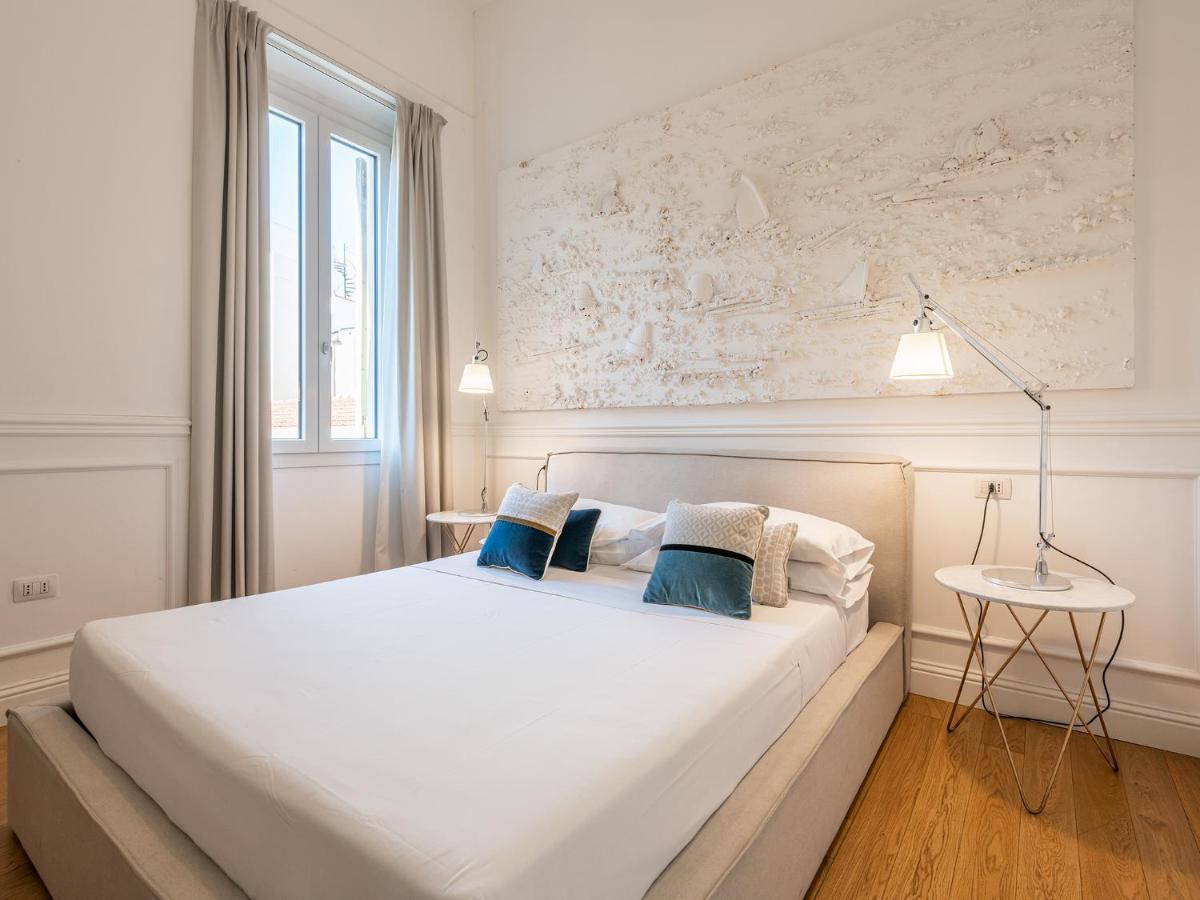 Pley Boutique Del Centro Hotel Cagliari Ngoại thất bức ảnh