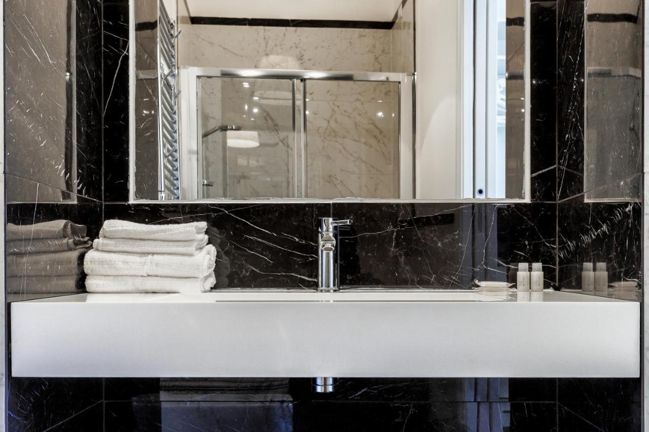 Pley Boutique Del Centro Hotel Cagliari Ngoại thất bức ảnh
