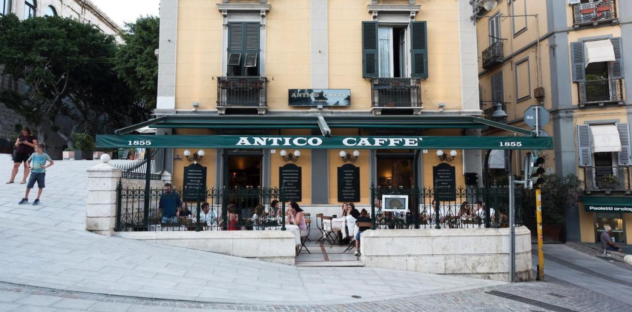 Pley Boutique Del Centro Hotel Cagliari Ngoại thất bức ảnh